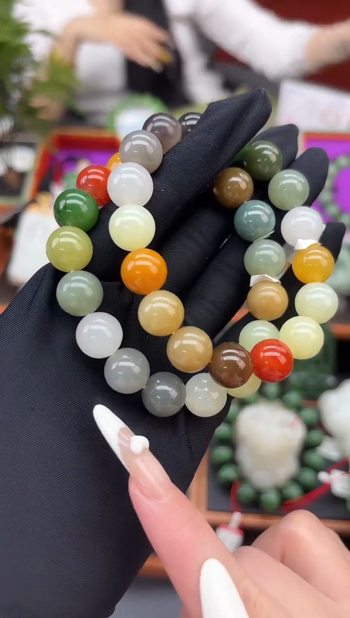 未镶嵌手串和田玉董小姐推荐 多样性发货 拍一发一db12