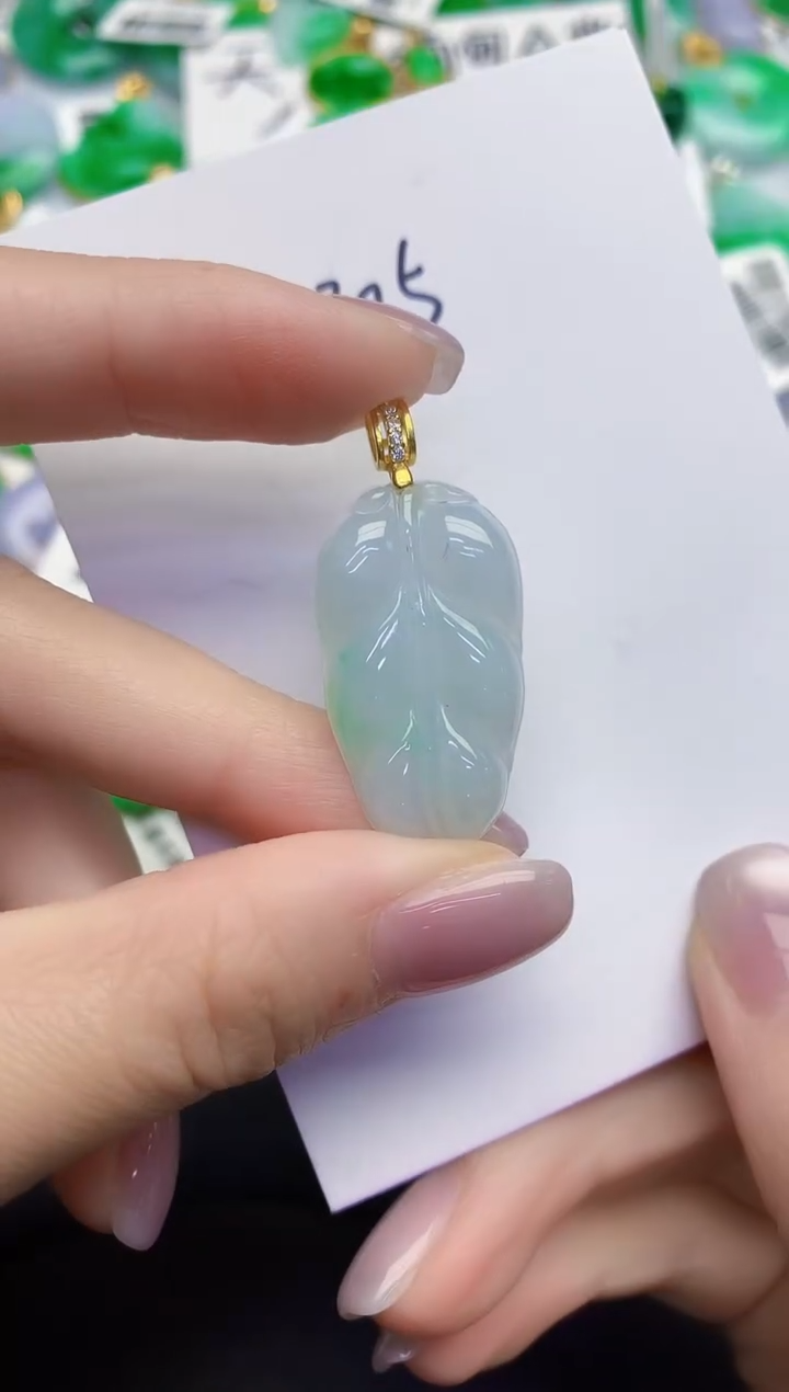 颈饰未镶嵌翡翠缅甸天然翡翠A货
