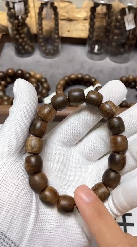 【闪购商品】沉香手串越南沉香红土沉老料1.2＋桶珠