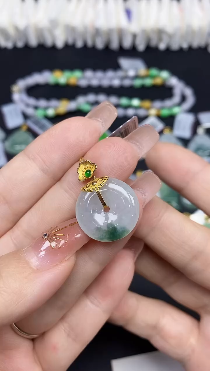 吊坠(不含链)18K金镶嵌翡翠佛公18K金扣镶嵌@@CMT1238-3
