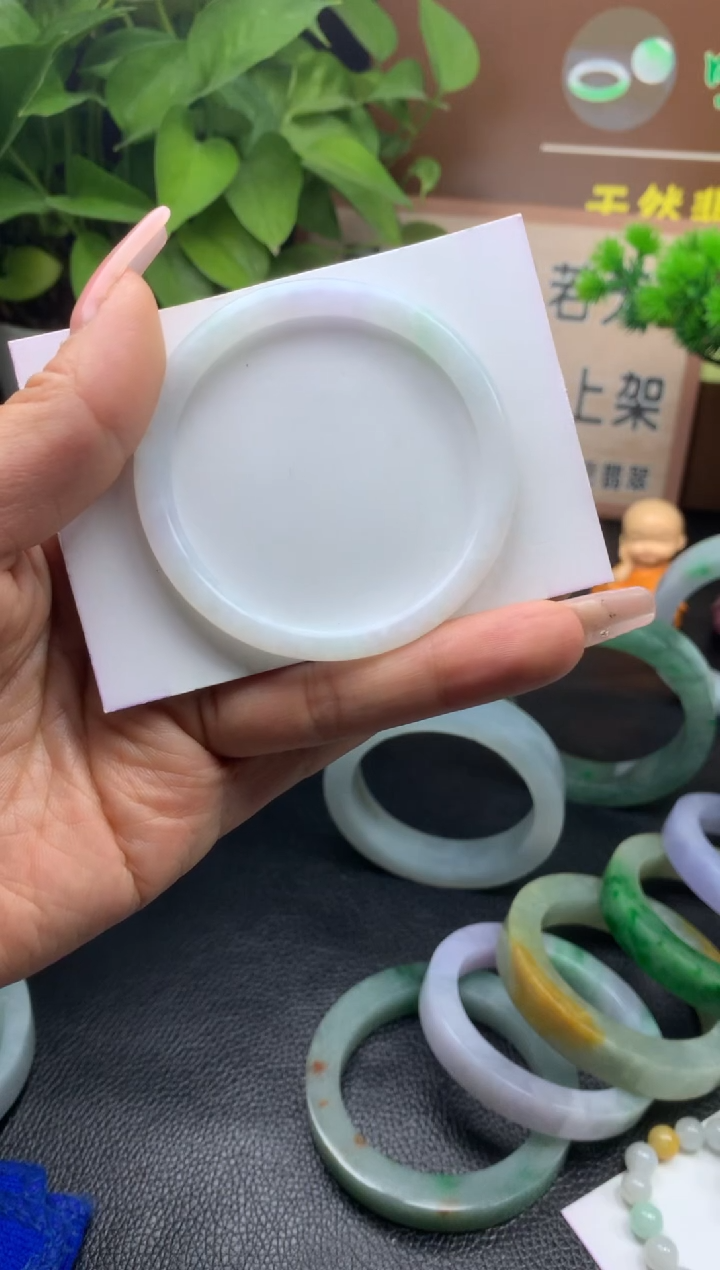 【闪购商品】翡翠手镯未镶嵌叮当圆条