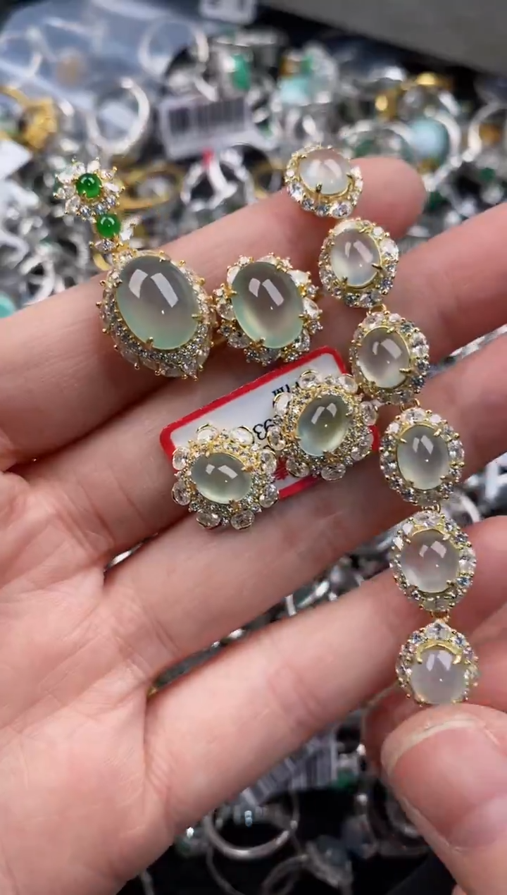 银S925镶嵌戒指翡翠999       9