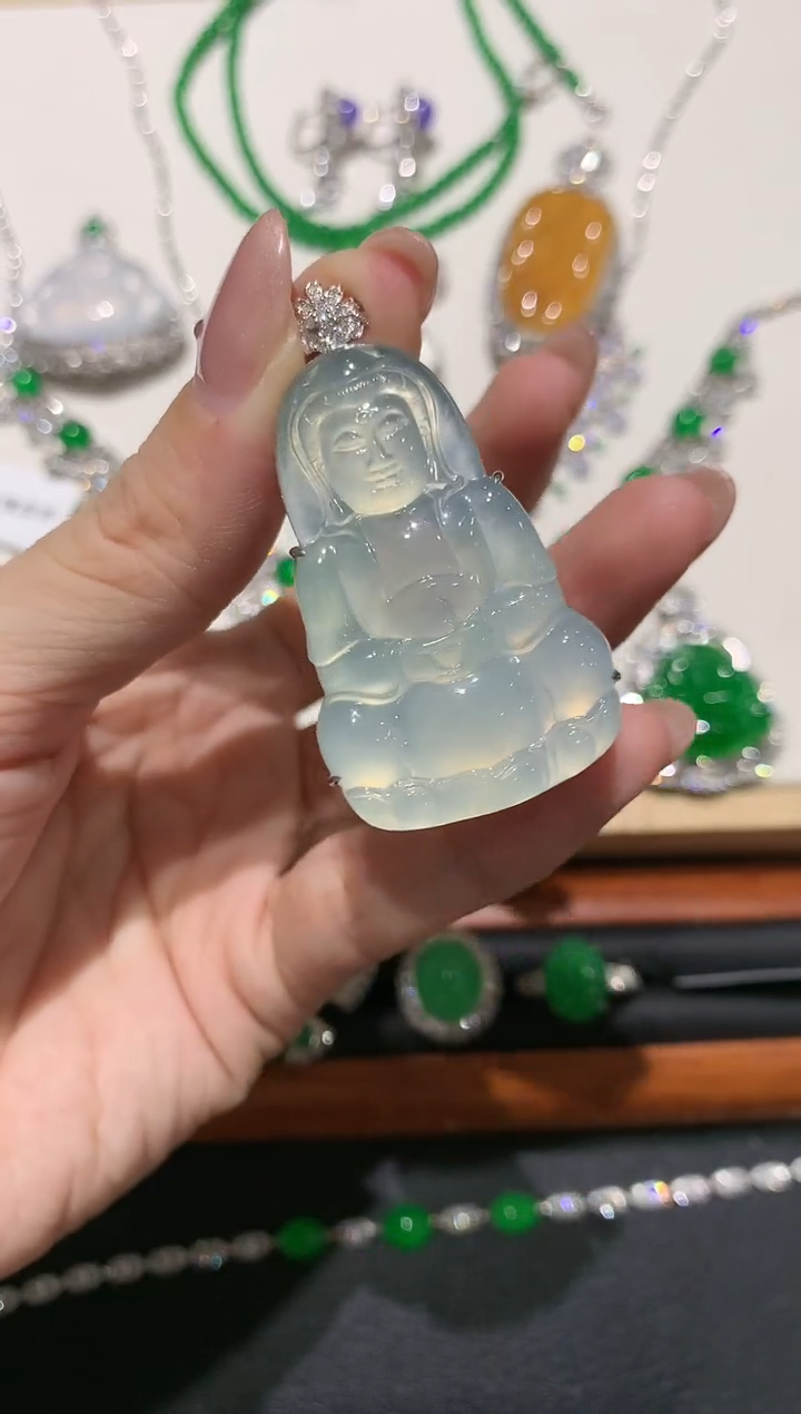 翡翠18K金镶嵌吊坠(不含链)团购1
