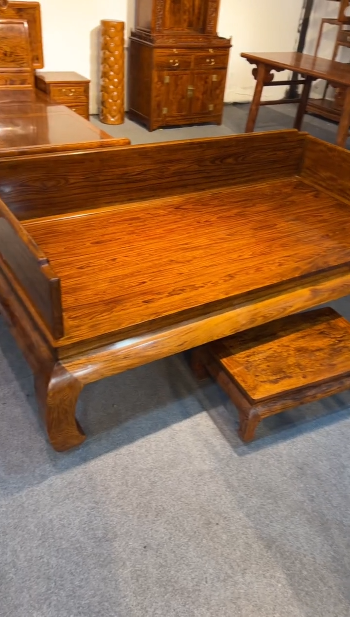 【闪购商品】花梨木类木雕罗汉床