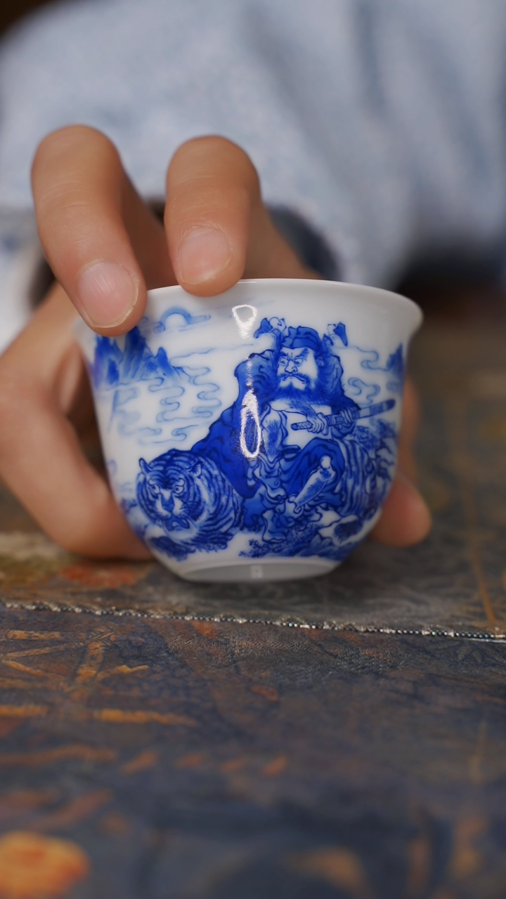 【闪购商品】杯铭墨钟馗双威图杯