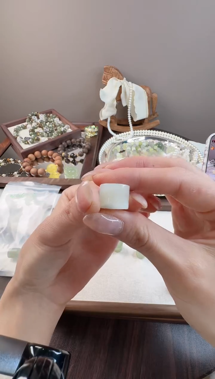 颈饰未镶嵌和田玉W006_3