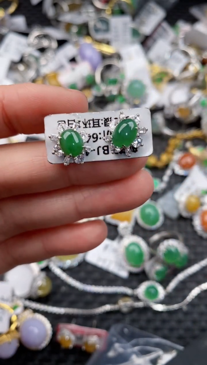 银S925镶嵌戒指翡翠888             10