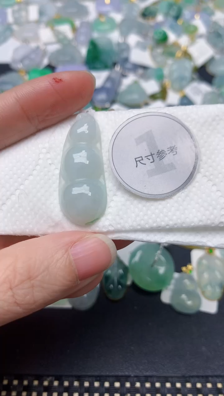 颈饰未镶嵌翡翠天然缅甸A货翡翠