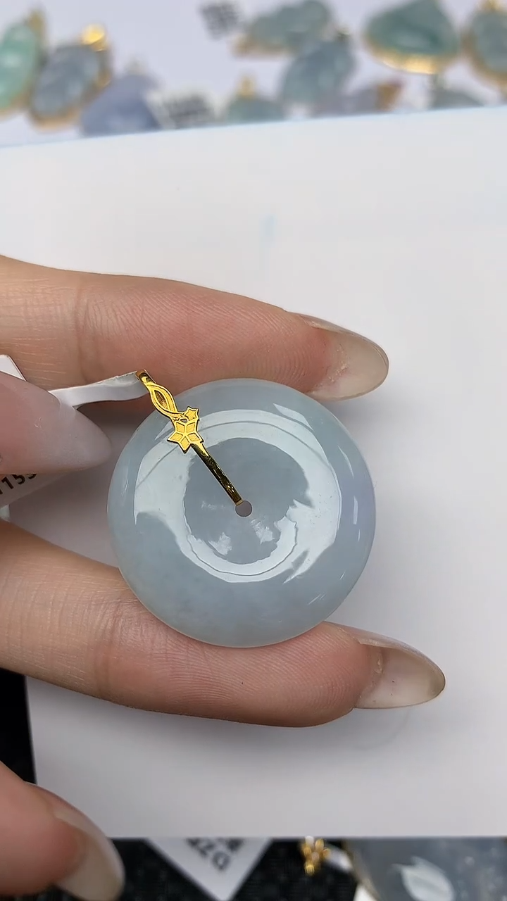 【闪购商品】翡翠颈饰18K金镶嵌天然翡翠A货