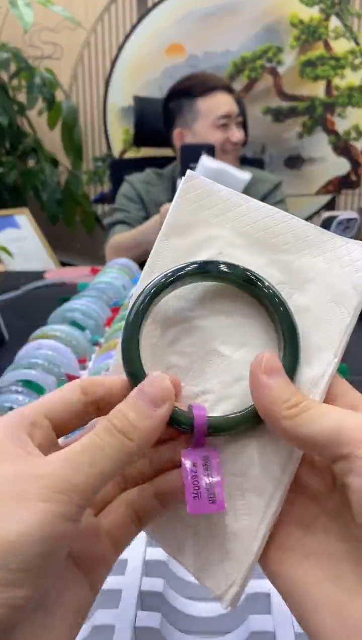 翡翠手镯未镶嵌0000009941