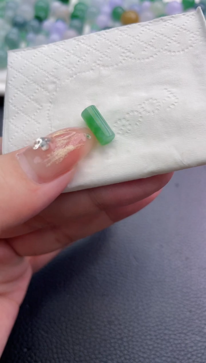 定制翡翠未镶嵌板****多珠子