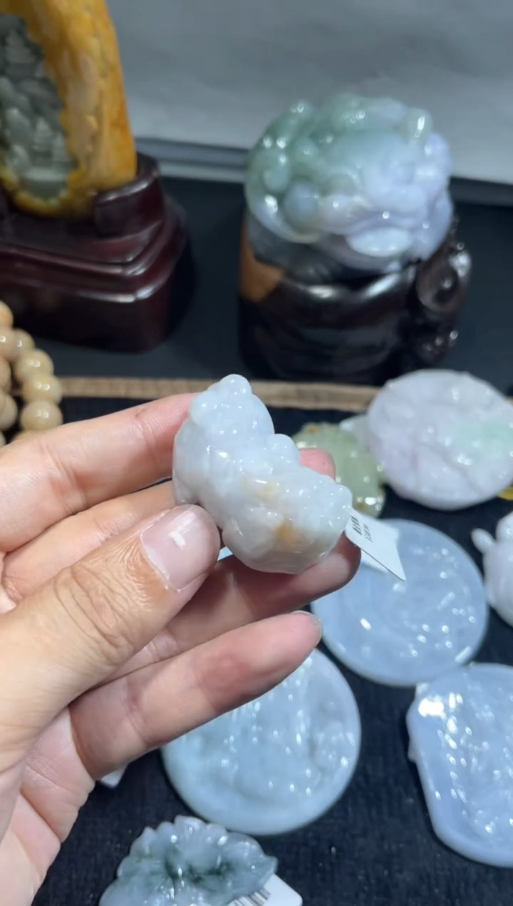 【闪购商品】翡翠颈饰未镶嵌00019171