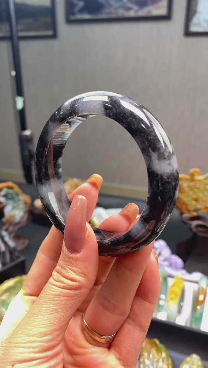 【闪购商品】翡翠手镯未镶嵌翡翠冰乌鸡手镯