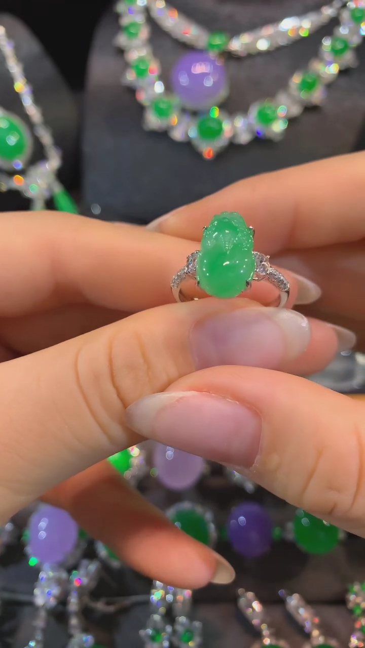 【闪购商品】翡翠戒指18K金镶嵌戒指