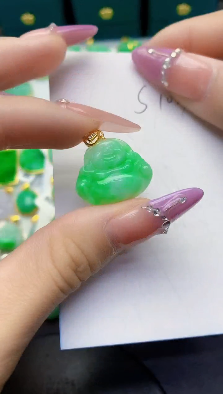 翡翠未镶嵌颈饰缅甸天然翡翠A货