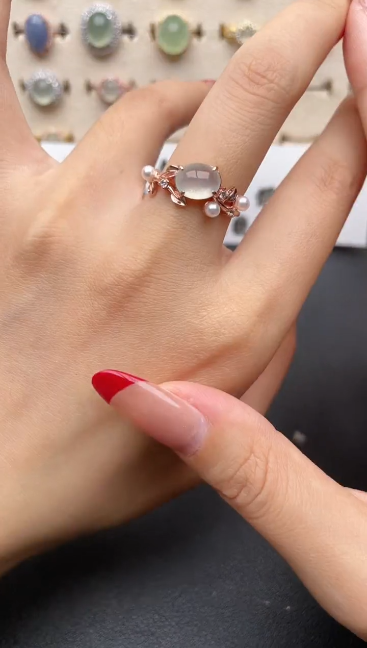 【闪购商品】翡翠戒指银S925镶嵌一物一证一礼盒