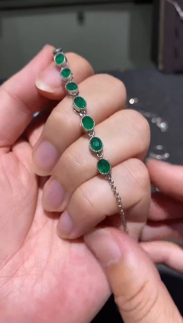 银S925镶嵌手链祖母绿手链