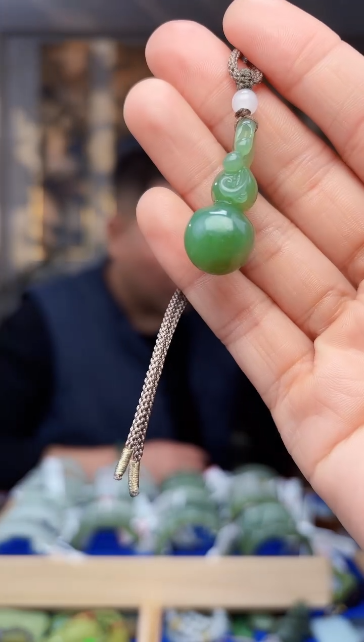 【闪购商品】和田玉颈饰未镶嵌拍一发一