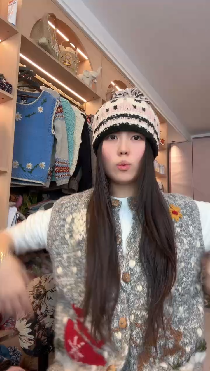 羊毛灰粉色羊毛帽