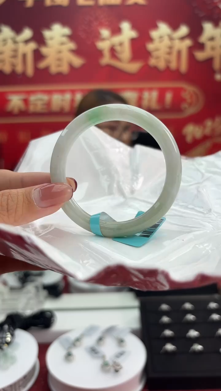 【闪购商品】翡翠手镯未镶嵌15手镯