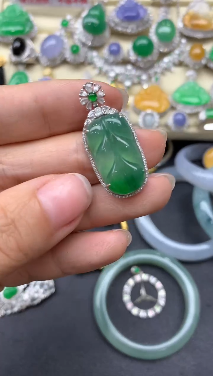 【闪购商品】翡翠颈饰18K金镶嵌485-中国好珍宝