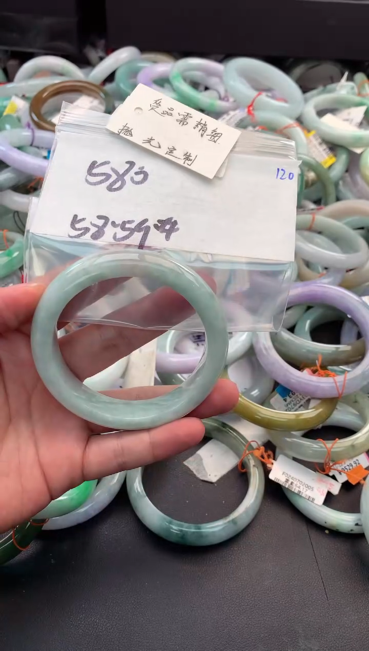 【闪购商品】定制翡翠未镶嵌毛货需精细抛光+多人