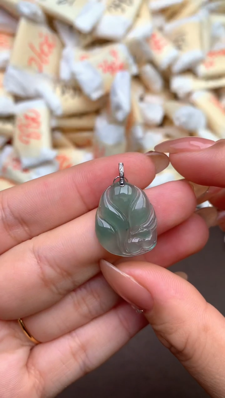 【闪购商品】翡翠挂件18K金镶嵌 —   