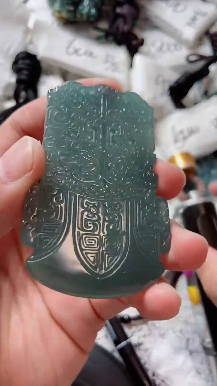 颈饰未镶嵌翡翠88888