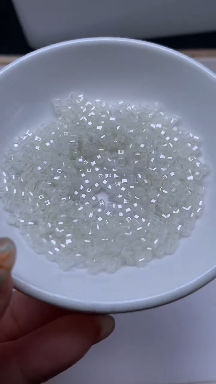 未镶嵌天然锆石散珠B2087米白锆石方糖2*2mm50个8.8元