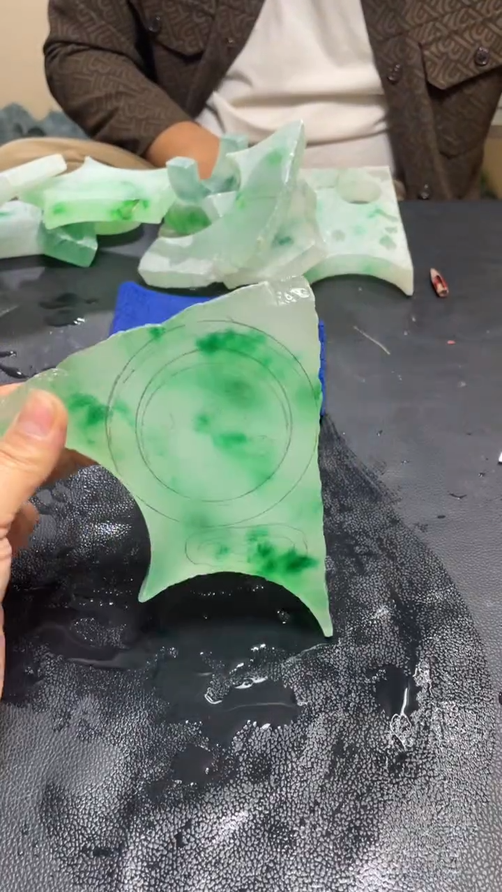 玉冰飘花边角毛坯