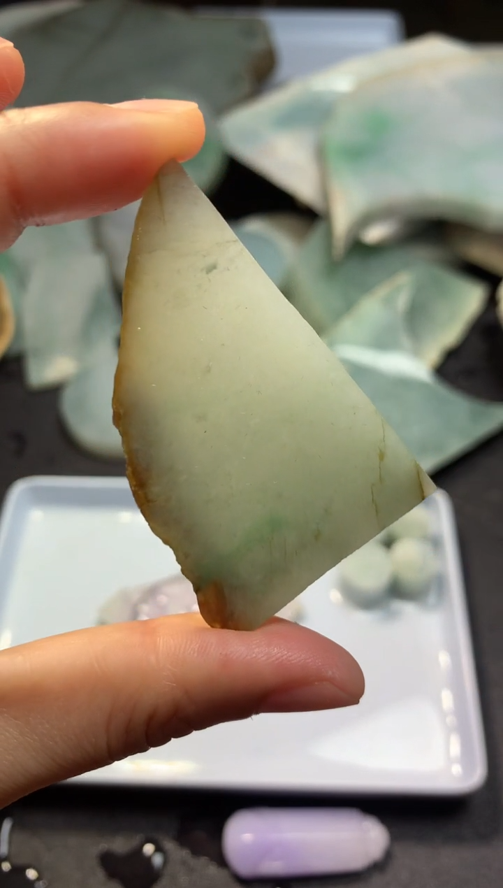 【闪购商品】翡翠颈饰未镶嵌料子