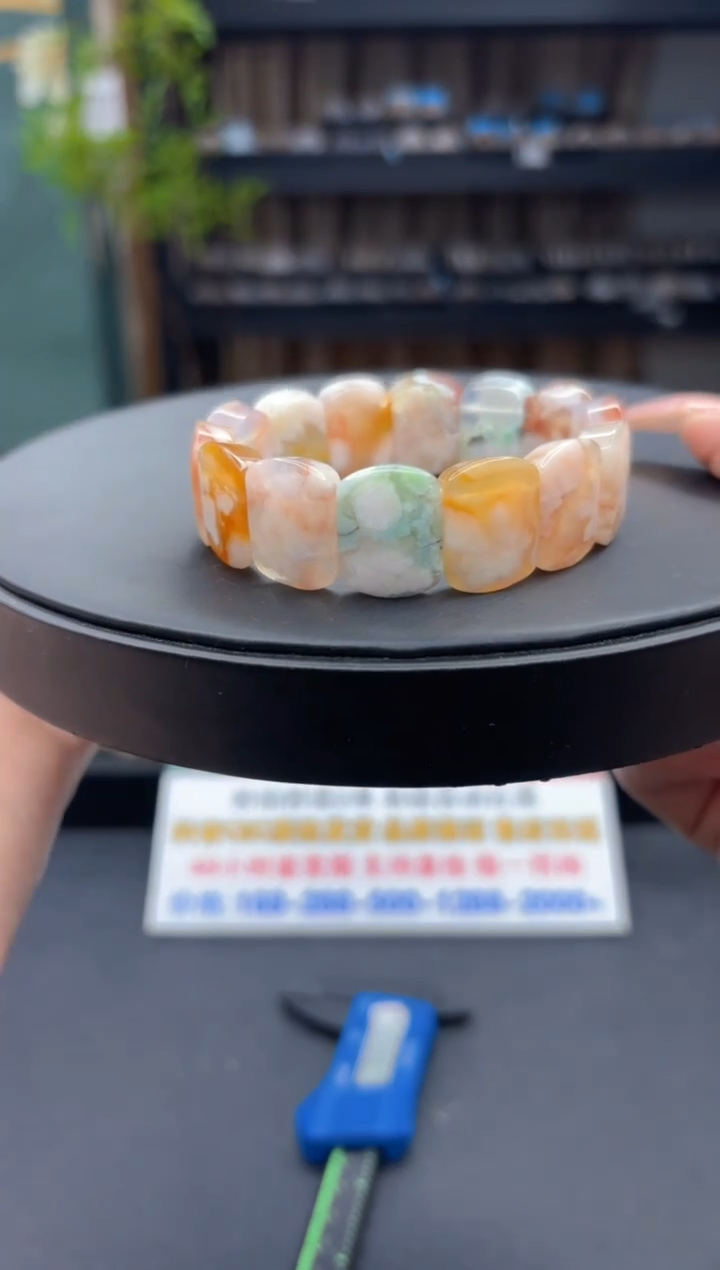 【闪购商品】石英质玉手链未镶嵌84