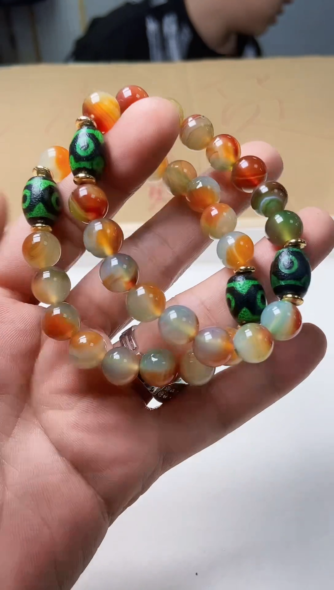 【闪购商品】玛瑙/玉髓手串未镶嵌147 （带礼盒，多样性发一件）