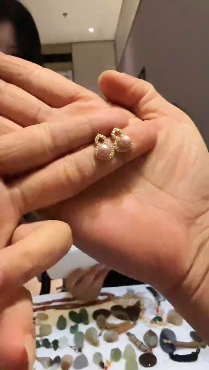 未镶嵌淡水珍珠耳饰