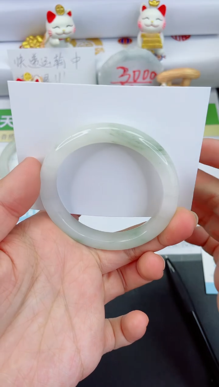 【闪购商品】石英质玉手镯未镶嵌8-56