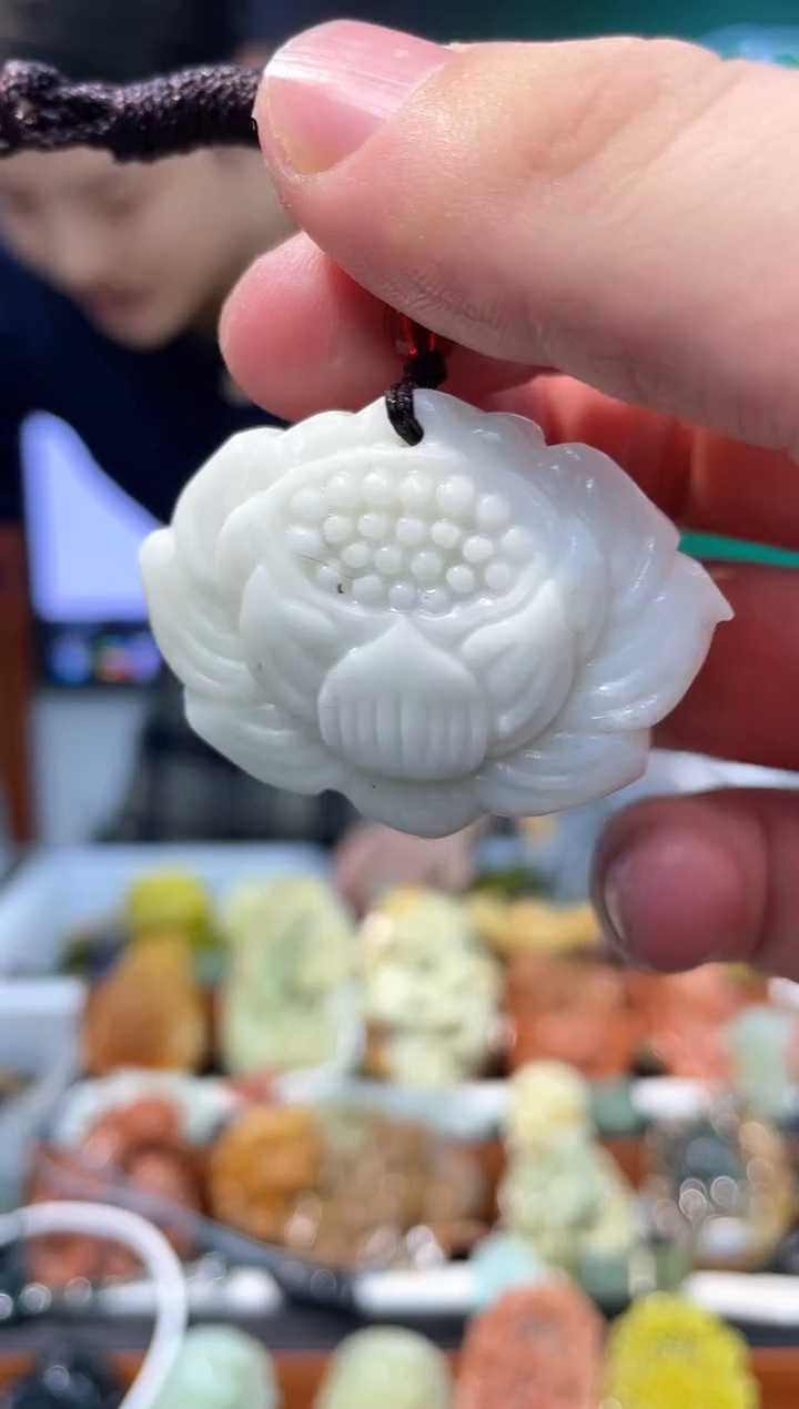 【闪购商品】岫玉吊坠未镶嵌·