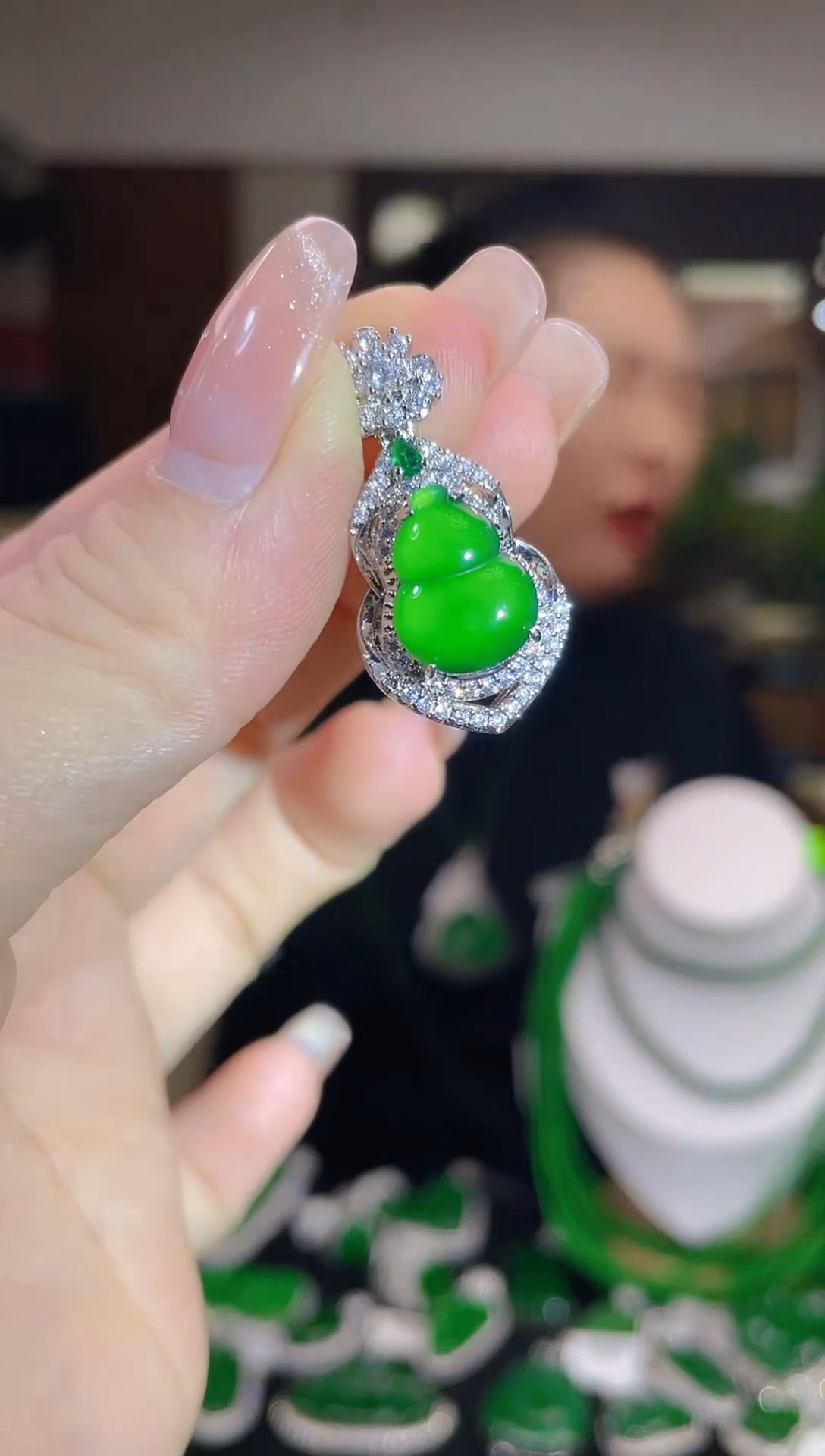 【闪购商品】翡翠颈饰未镶嵌多样性发其一