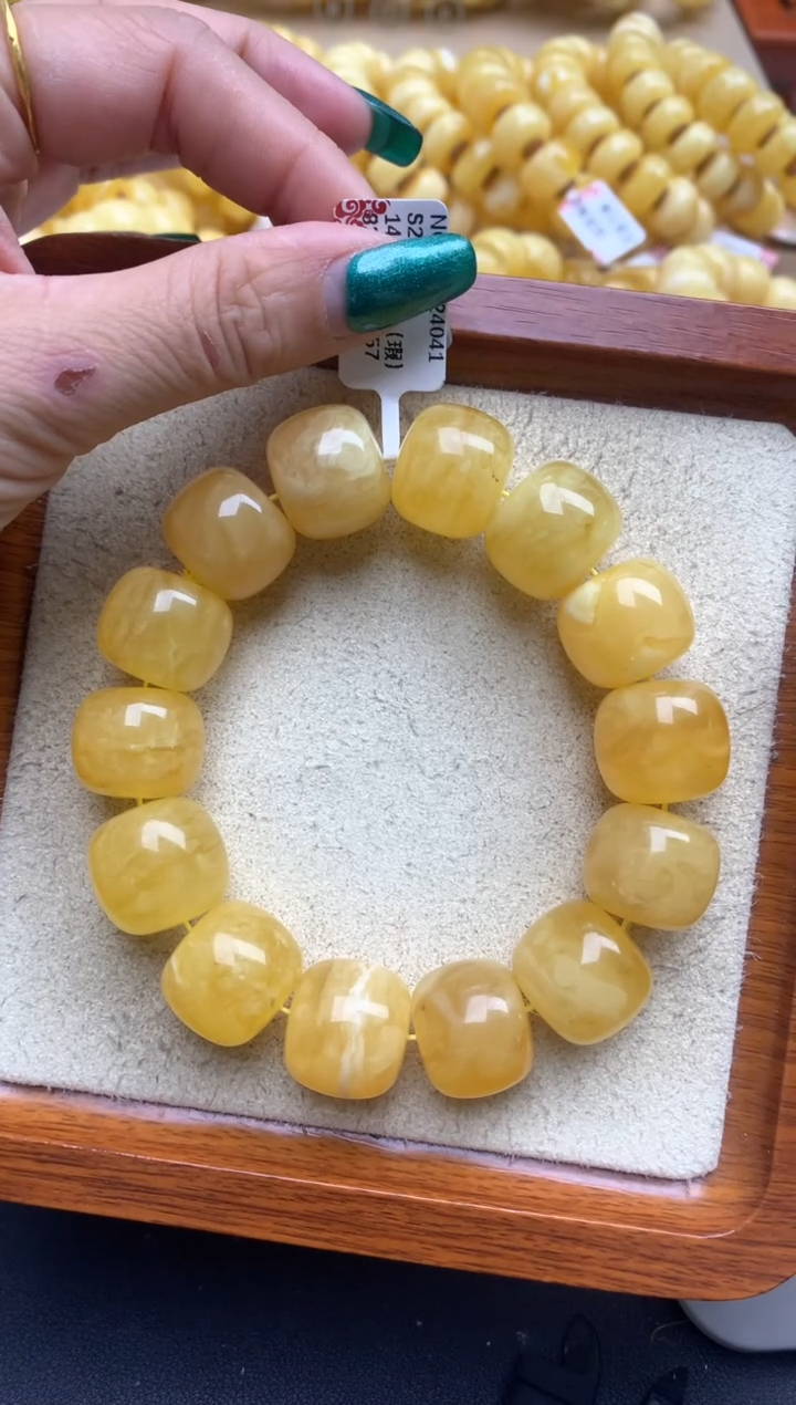 【闪购商品】蜜蜡珠宝奇石未镶嵌63