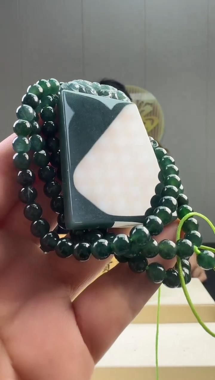 颈饰未镶嵌翡翠天然A货翡翠  多样性随机发其一