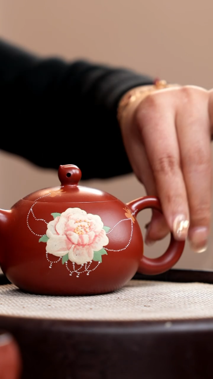 【闪购商品】紫砂茶壶朱泥寿桃西施