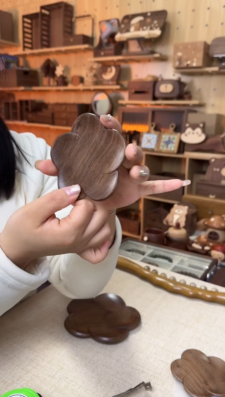 木北美黑胡桃小号梅花收纳盘