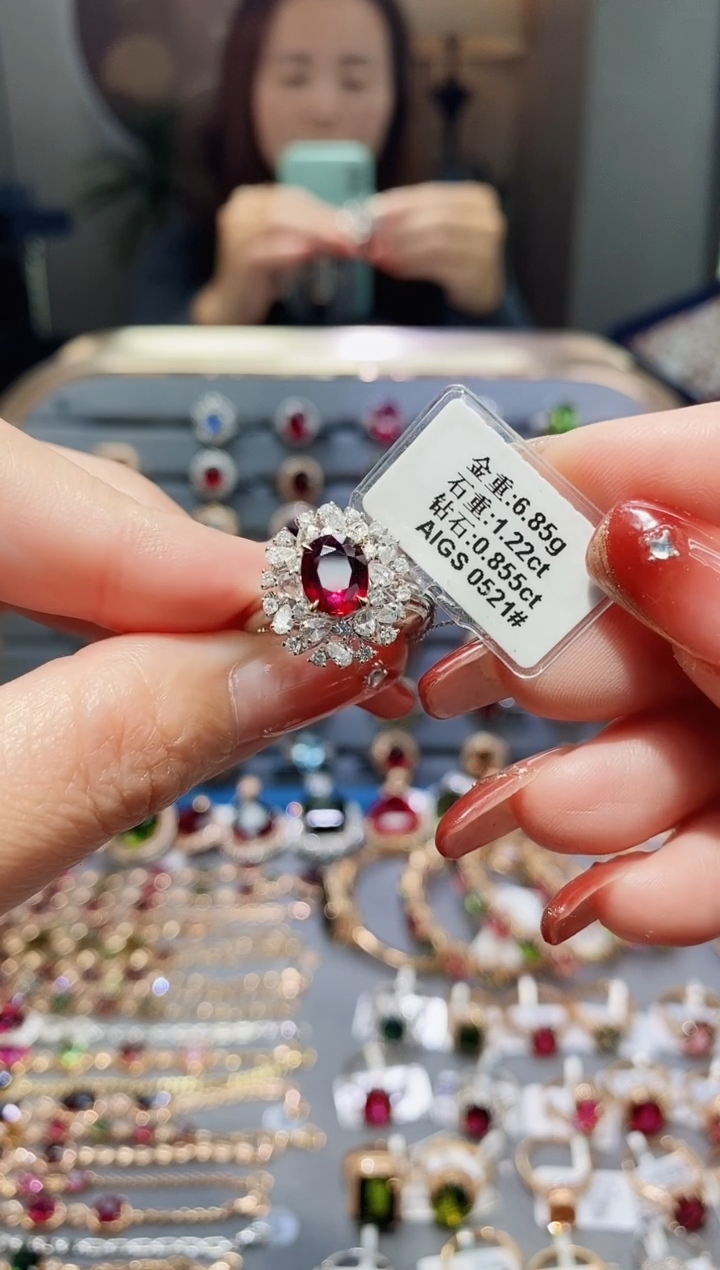 【闪购商品】红宝石戒指18K金镶嵌1.22.