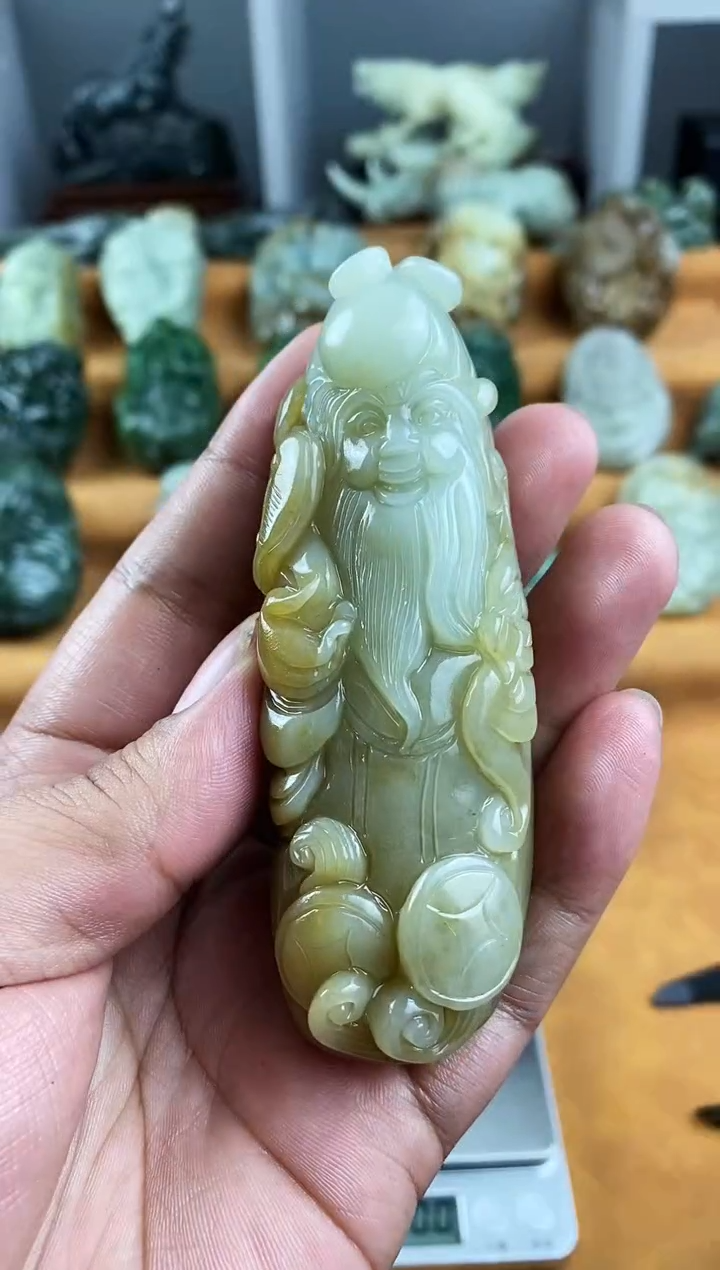 未镶嵌和田玉把件1