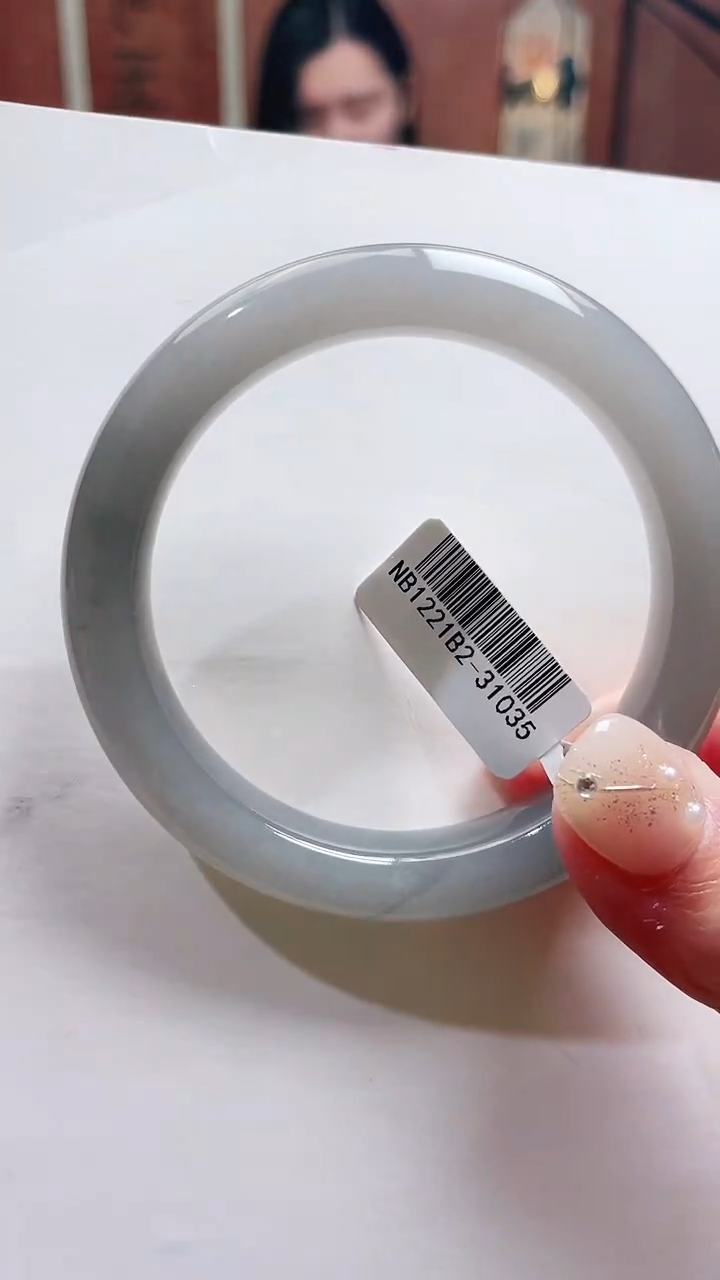 【闪购商品】和田玉手镯未镶嵌55