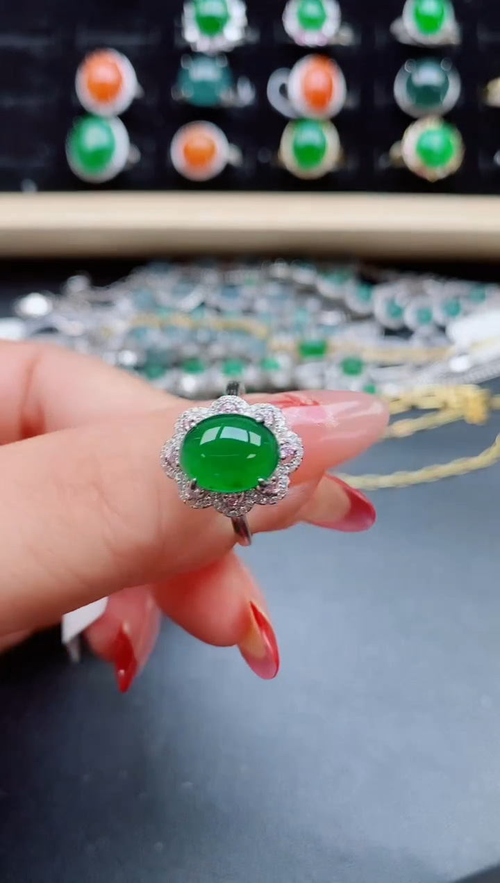 【闪购商品】翡翠戒指银S925镶嵌8000