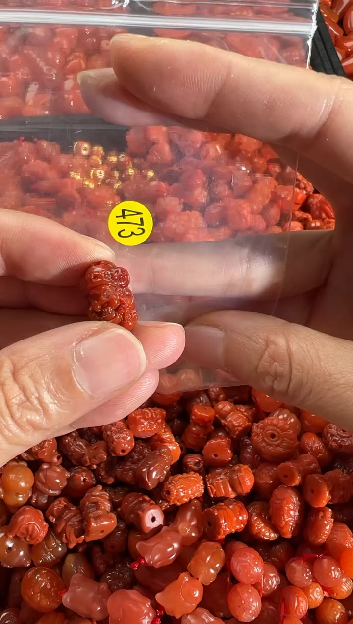 【闪购商品】南红玛瑙颈饰未镶嵌1