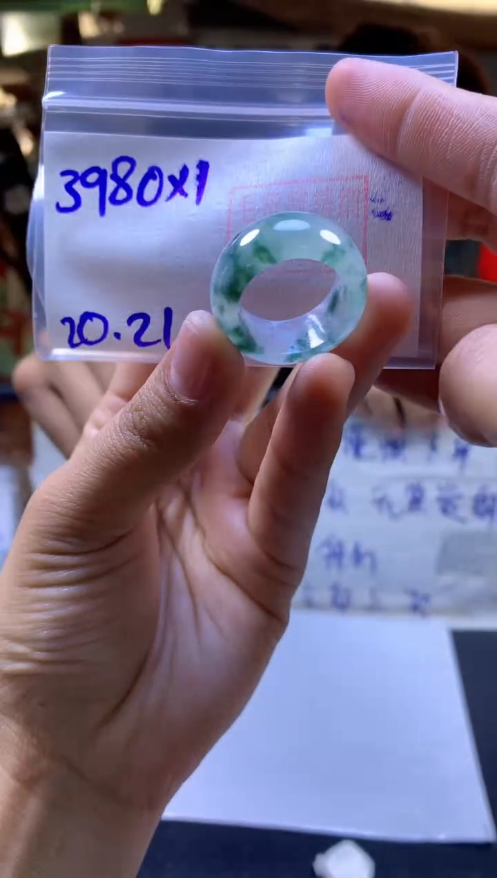 【闪购商品】定制翡翠未镶嵌戒圈#3980元-毛货需精细抛光