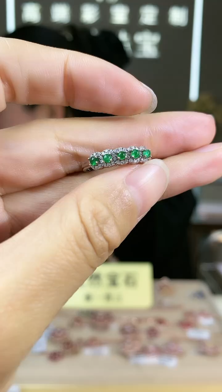 【闪购商品】祖母绿手饰银S925镶嵌手饰