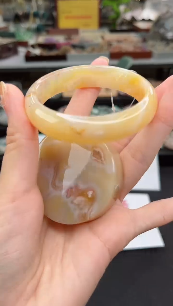 【闪购商品】石英质玉手镯未镶嵌54圈口（赠品镯心）3570027