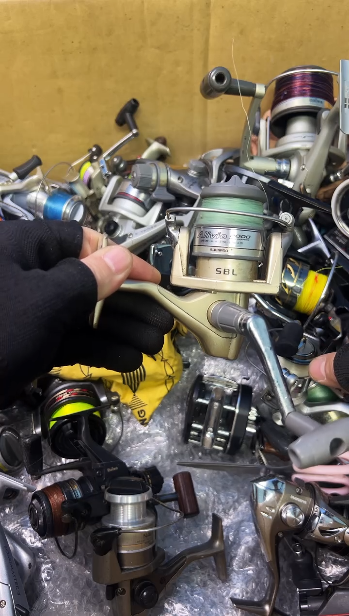 看****，微瑕钓鱼轮，直播间讲解为准，看清楚再拍，如有拆卸不退换